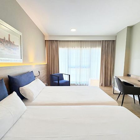 Eurohotel Barcelona Granvia Fira L'Hospitalet de Llobregat Bagian luar foto