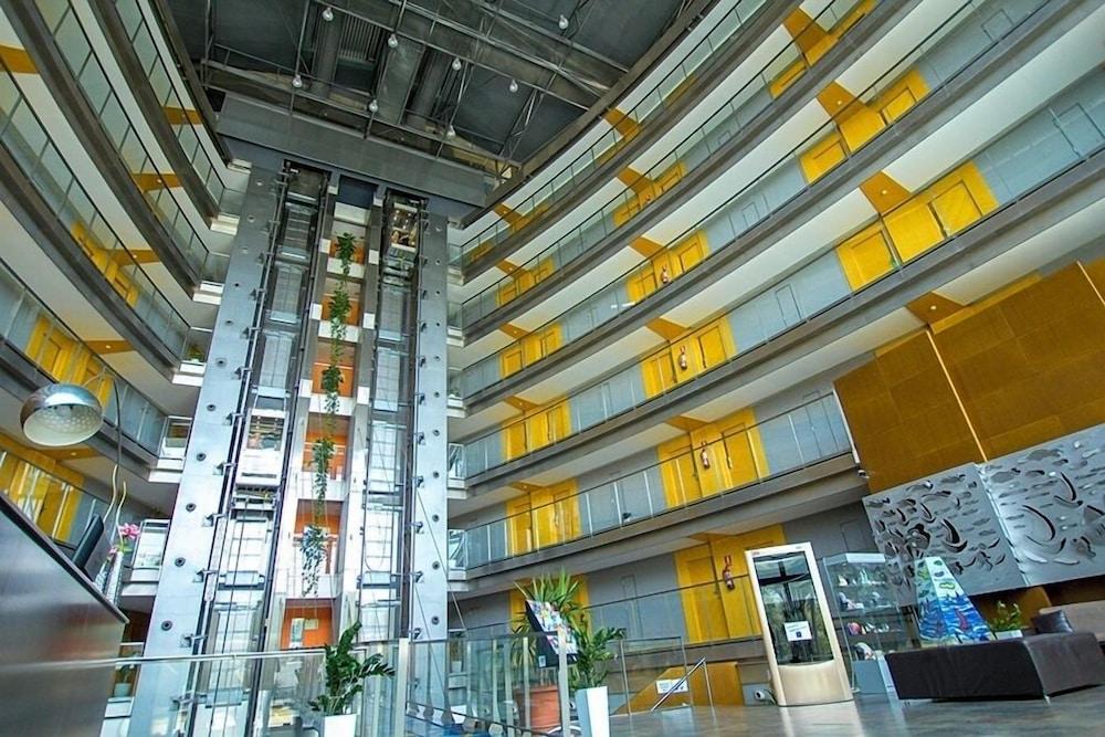 Eurohotel Barcelona Granvia Fira L'Hospitalet de Llobregat Bagian luar foto