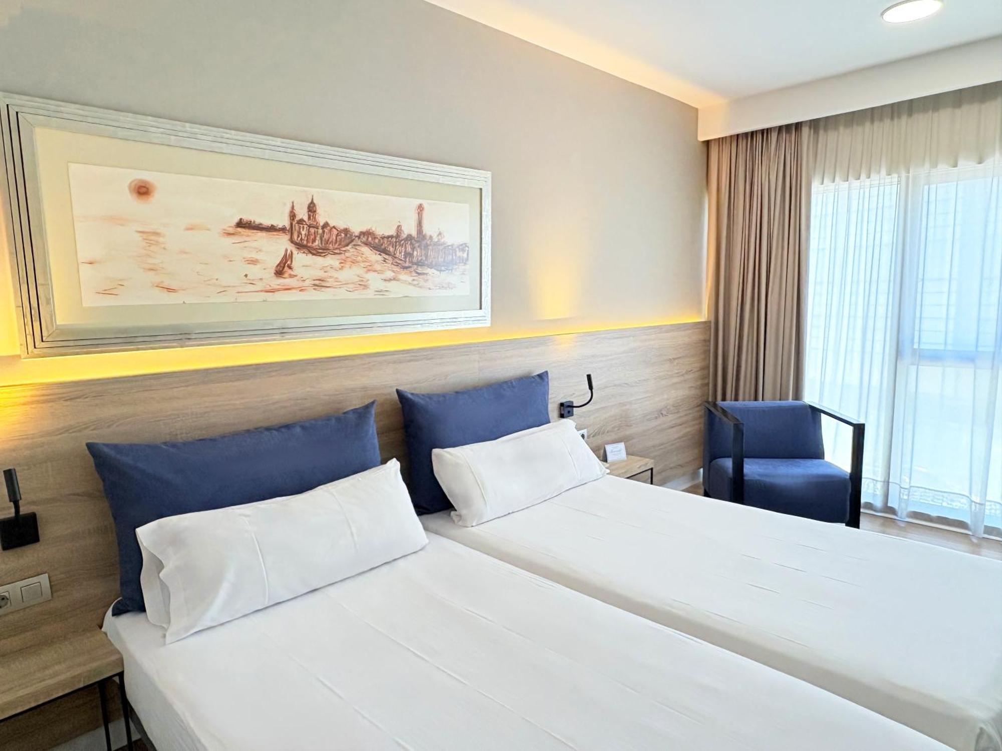 Eurohotel Barcelona Granvia Fira L'Hospitalet de Llobregat Ruang foto