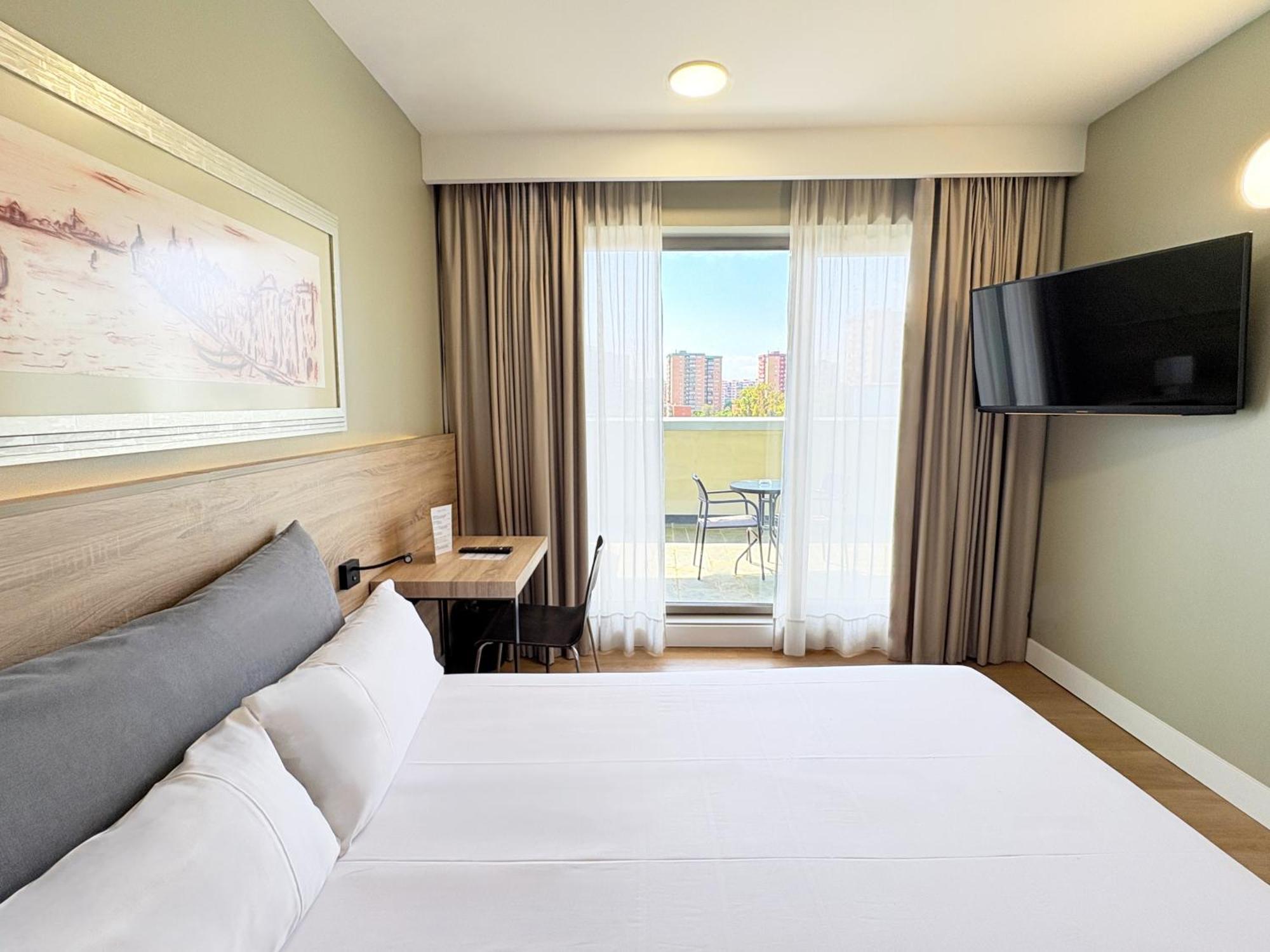 Eurohotel Barcelona Granvia Fira L'Hospitalet de Llobregat Bagian luar foto